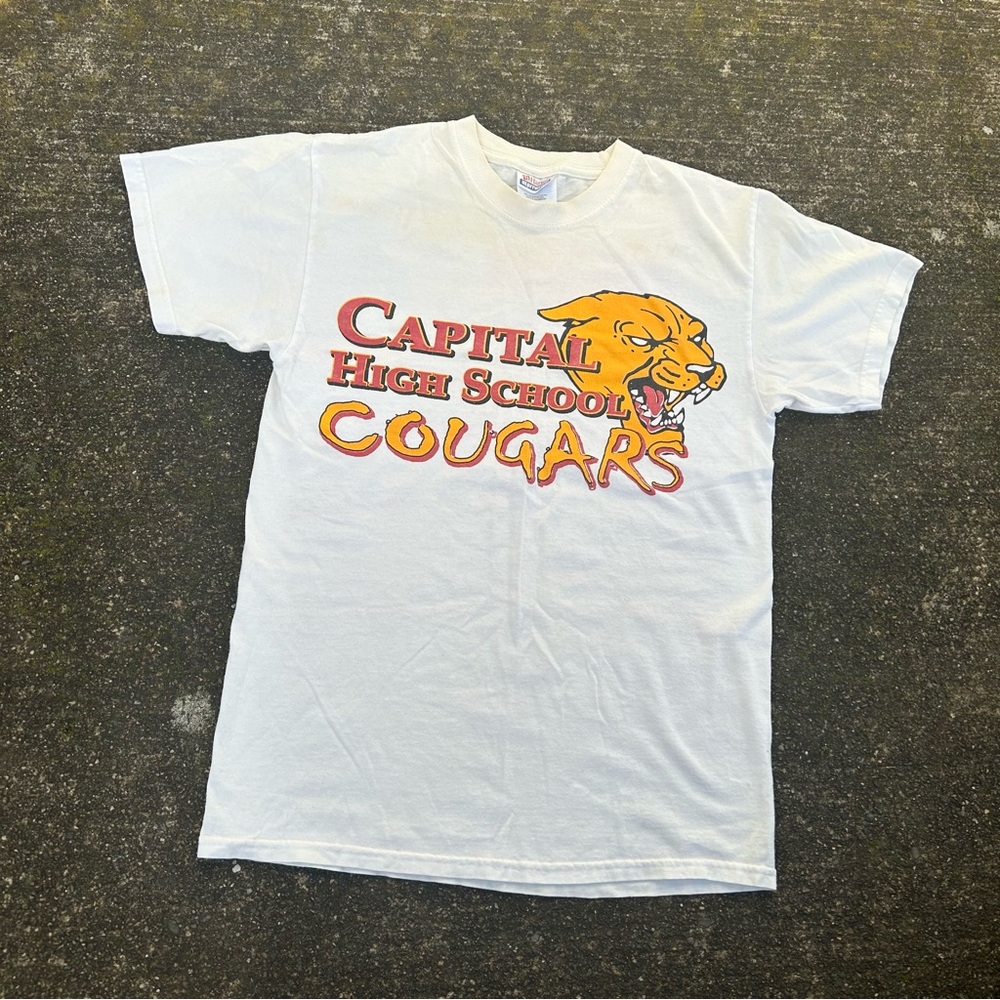 Vintage 90s Hanes Y2K Cougars Advertisements Graphic T-shirt Adult S White